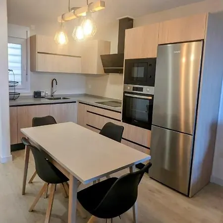 Apartamento En Salinas En Primera Linea De Playa *